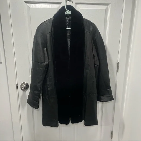 Vintage Leather Jacket Faux Fur Trim Black M Overcoat - Picture 2 of 9